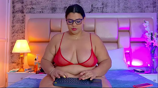 SelennaCooper online show from April 15, 11:38 am