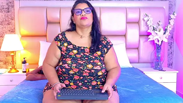 SelennaCooper online show from February 20, 11:56 am