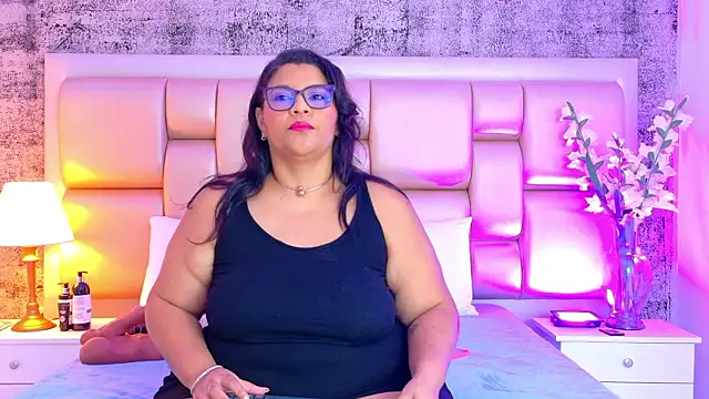 SelennaCooper online show from March 7, 11:49 am