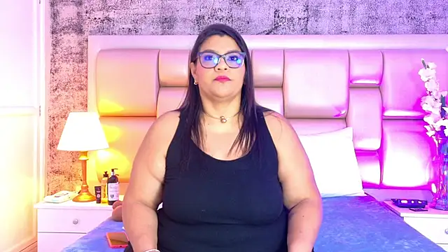 SelennaCooper online show from March 28, 11:44 am