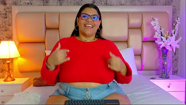 SelennaCooper online show from January 16, 11:58 am