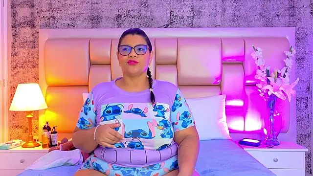 SelennaCooper online show from March 15, 12:01 pm