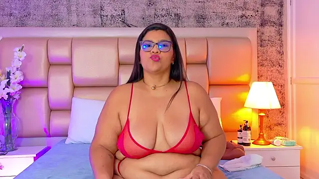 SelennaCooper online show from March 19, 11:43 am