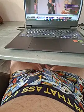 Snapshot of Arno1906 chatting on June 24, 5:44 pm Arno1906 online show from June 24, 5:44 pm