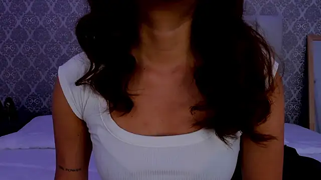 Snapshot of Venuss888 chatting on December 15, 1:28 pm Venuss888 online show from December 15, 1:28 pm