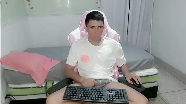 dannyt hot online show from November 29, 7:58 pm