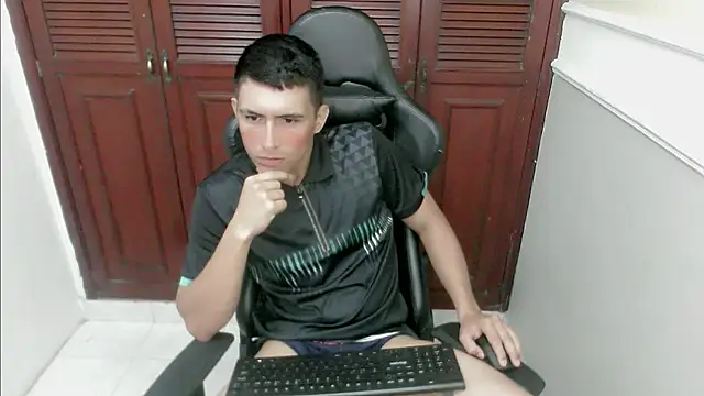 dannyt hot online show from November 27, 12:38 pm