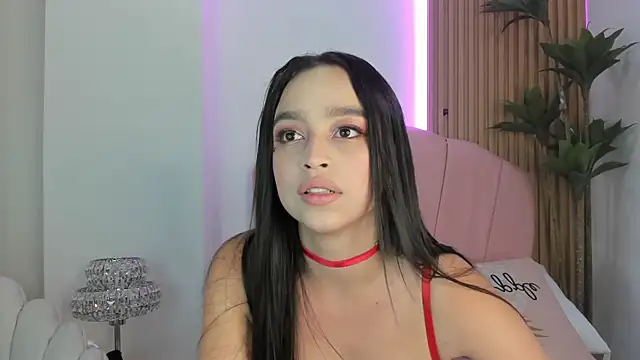 zoe quinn7 online show from December 5, 7:45 pm