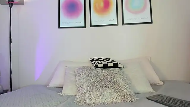 Sofi vega77 online show from June 1, 11:32 am