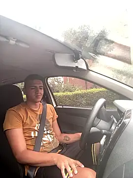 Snapshot of lester_rose chatting on January 15, 5:38 pm lester rose online show from January 15, 5:38 pm