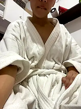 brunalameo online show from November 28, 4:40 pm