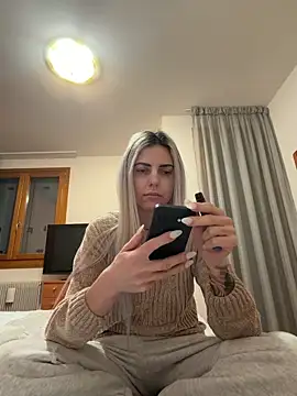 feliciafelon online show from March 7, 8:25 pm