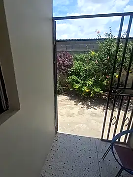 skinnyrox online show from April 10, 4:36 pm