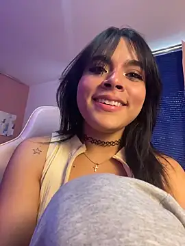 Snapshot of Sophie_wyld chatting on November 29, 8:31 pm Sophie wyld online show from November 29, 8:31 pm