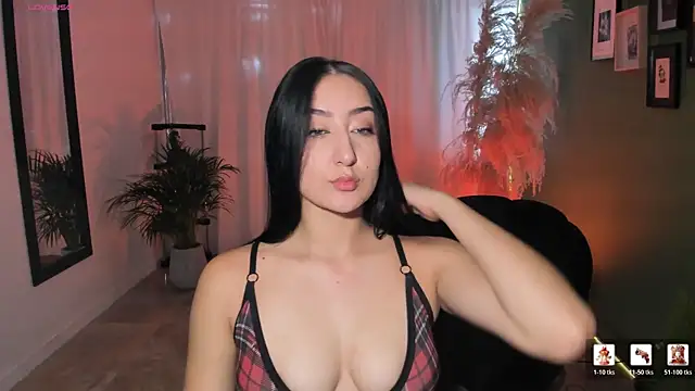 Snapshot of -Kennya chatting on August 9, 9:43 pm -Kennya online show from August 9, 9:43 pm