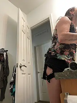 tsashelayamylynzy online show from March 30, 9:05 pm