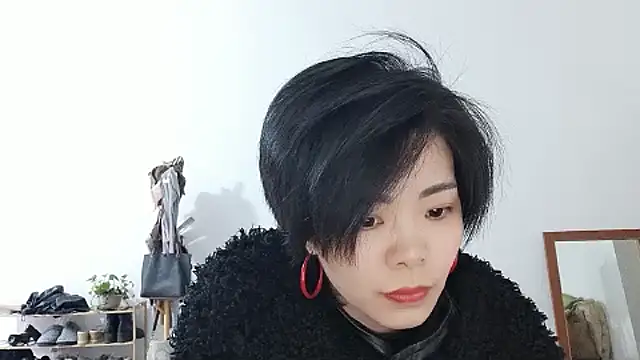 adele8731 online show from December 16, 7:45 am