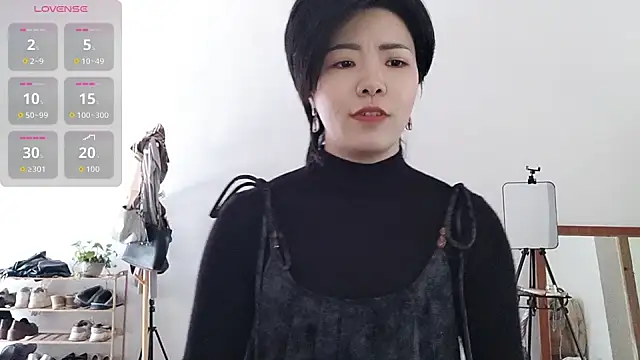 adele8731 online show from December 19, 3:43 am