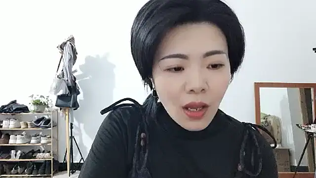 adele8731 online show from December 17, 2:33 pm