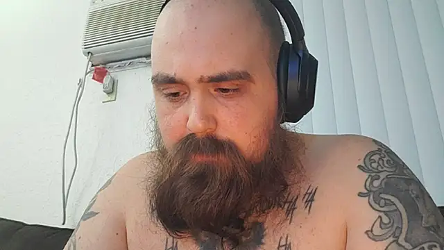 Snapshot of JakeThaSnake74 chatting on November 16, 3:44 am JakeThaSnake74 online show from November 16, 3:44 am