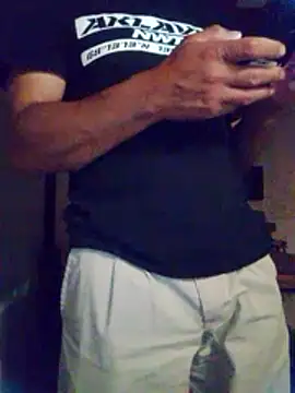 MilfyDilf40 online show from November 23, 3:27 am