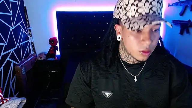 Zero-X9 online show from February 17, 9:01 pm