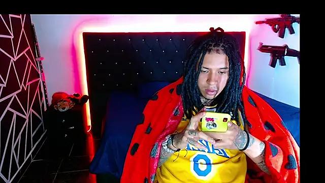 Zero-X9 online show from December 14, 6:57 pm