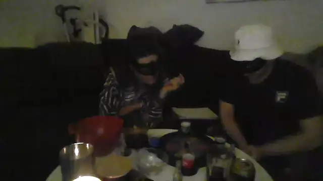 Snapshot of HannahBaradin chatting on March 2, 11:55 pm HannahBaradin online show from March 2, 11:55 pm