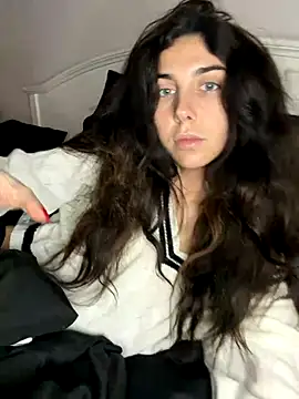 Snapshot of sometimesmiachristina chatting on November 29, 6:35 am sometimesmiachristina online show from November 29, 6:35 am