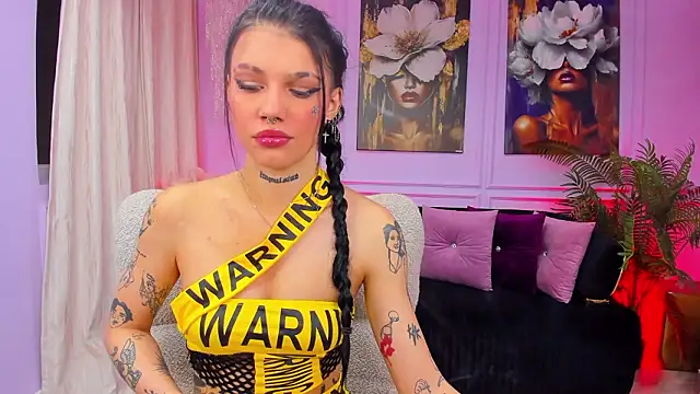 YasminWild online show from February 7, 4:31 am