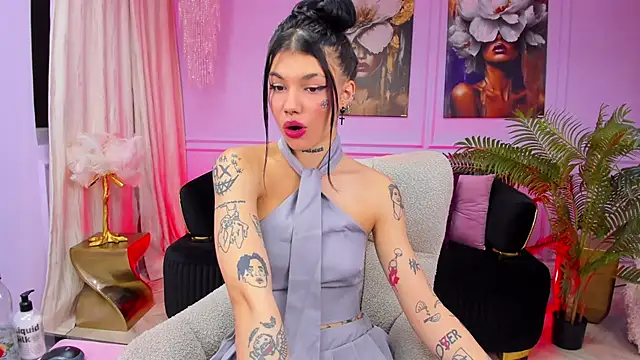 YasminWild online show from December 22, 5:07 am