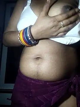 Snapshot of sexy_pihu9 chatting on April 11, 6:00 pm sexy pihu9 online show from April 11, 6:00 pm