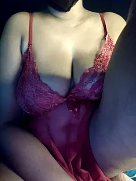 Snapshot of Curvy_Diksha chatting on November 16, 6:45 pm Curvy Diksha online show from November 16, 6:45 pm