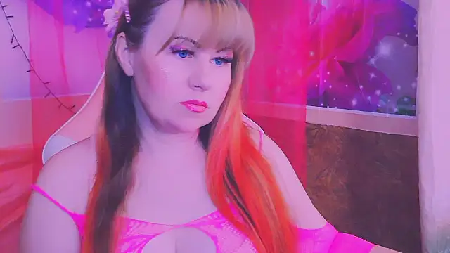 BESTLOLA online show from April 4, 9:05 am