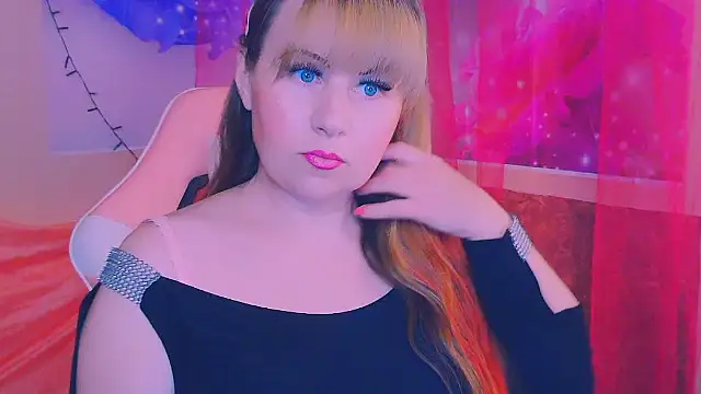 BESTLOLA online show from April 10, 9:38 am