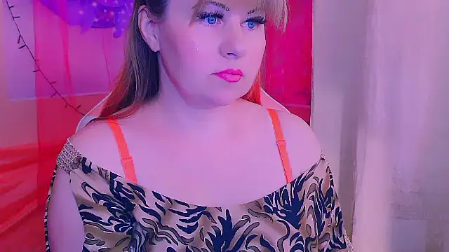 BESTLOLA online show from April 2, 9:16 am