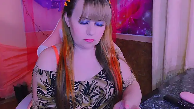 BESTLOLA online show from April 24, 8:49 am