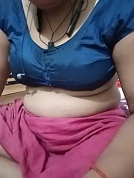 Snapshot of Menka_cut34 chatting on June 25, 9:53 pm Menka cut34 online show from June 25, 9:53 pm