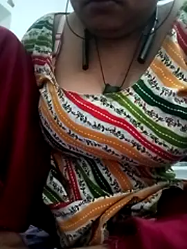 Snapshot of Menka_cut34 chatting on May 30, 10:43 am Menka cut34 online show from May 30, 10:43 am