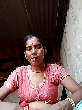 Snapshot of Xx_savita chatting on July 12, 1:39 am Xx savita online show from July 12, 1:39 am
