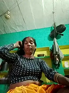 Snapshot of Xx_savita chatting on July 10, 12:10 am Xx savita online show from July 10, 12:10 am