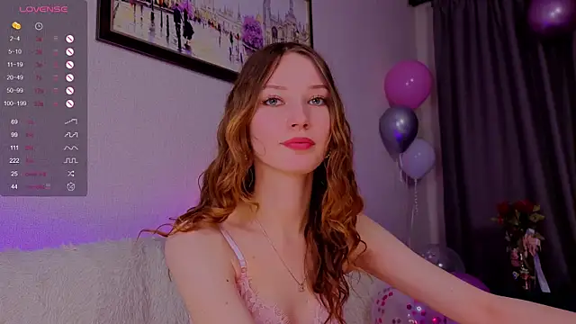 Alisavine online show from April 22, 6:04 pm