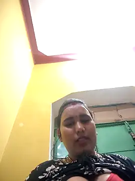 Snapshot of Sexi_soniy432 chatting on March 3, 5:42 pm Sexi soniy432 online show from March 3, 5:42 pm