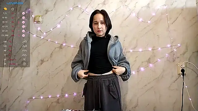 TianaMeiser online show from December 20, 10:40 am