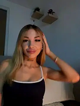 lunababy77 online show from November 24, 5:24 pm