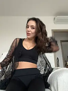 lunababy77 online show from February 21, 3:03 pm