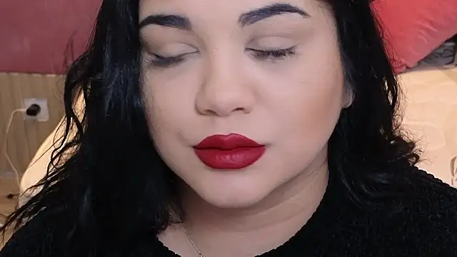 Snapshot of SpicyCarlaXX chatting on February 18, 7:21 pm SpicyCarlaXX online show from February 18, 7:21 pm