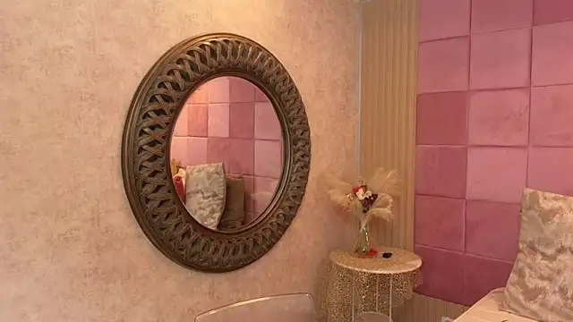 SpicyCarlaXX online show from April 12, 7:28 pm