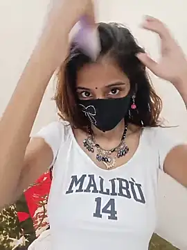 Snapshot of Sexy-Jara1 chatting on May 21, 2:36 pm Sexy-Jara1 online show from May 21, 2:36 pm