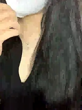 Hanni 22 online show from November 30, 3:46 pm